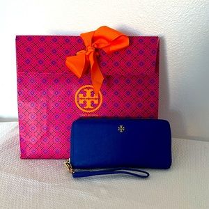 Tory Burch continental wallet
